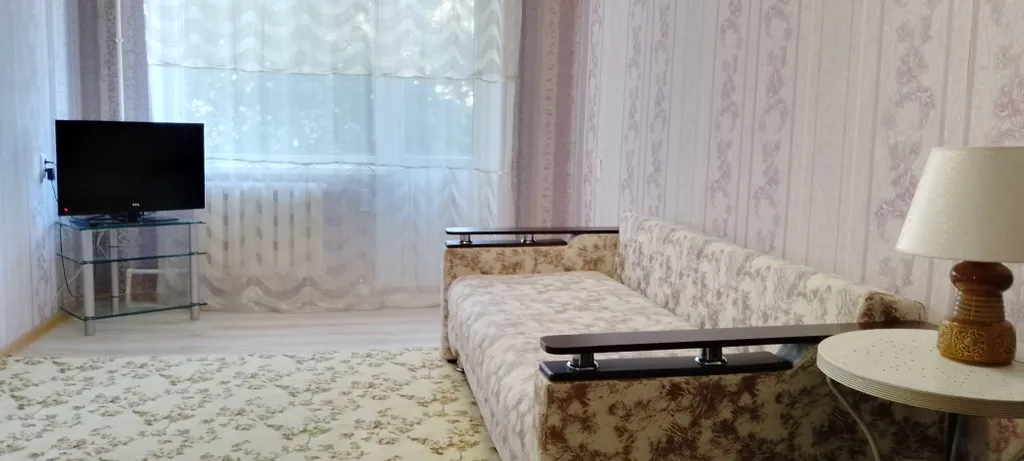 Уютная квартира в центре города — аренда посуточно в Ейск