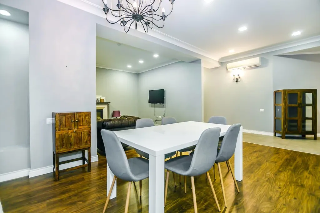 4-комнатная Квартира