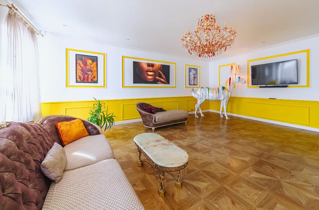 Эксклюзивныe апартамeнты в стилe поп-apт на Невском проспекте