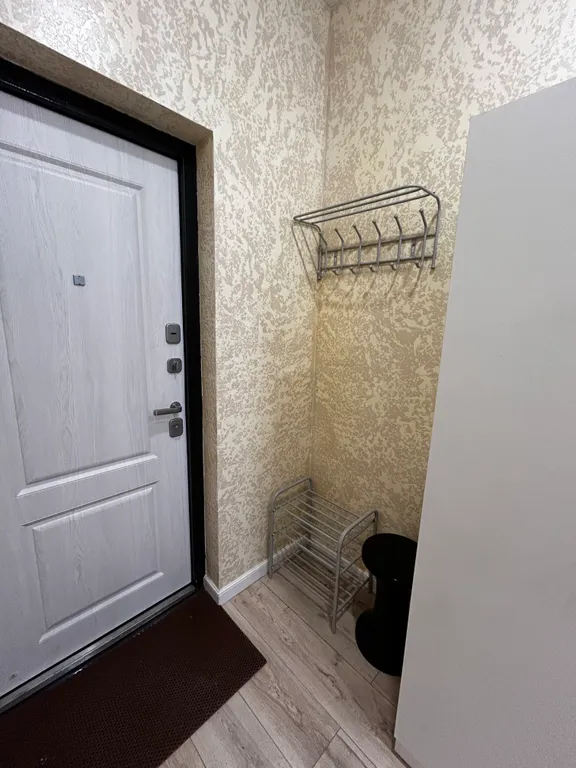 Уютная студия с видом на лес