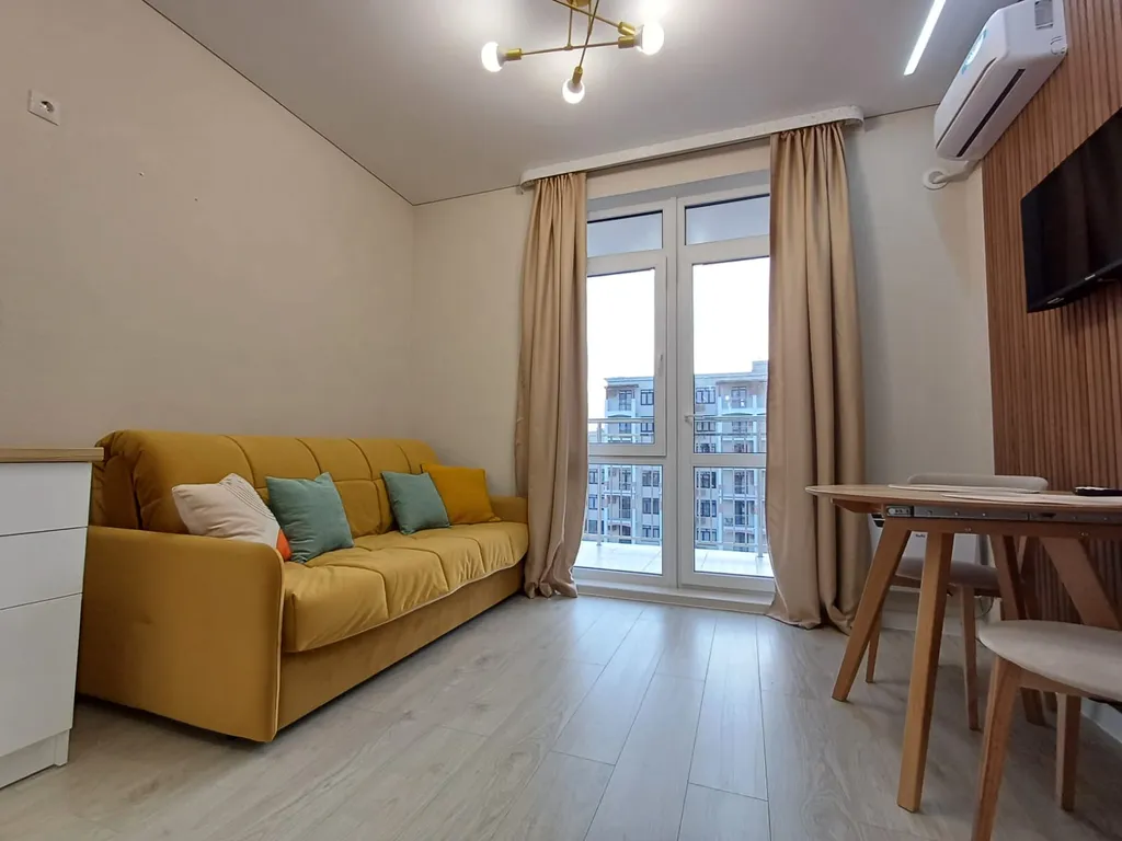 Квартира Современная студия для отдыха с видом на бассейн — аренда посуточно в Сукко