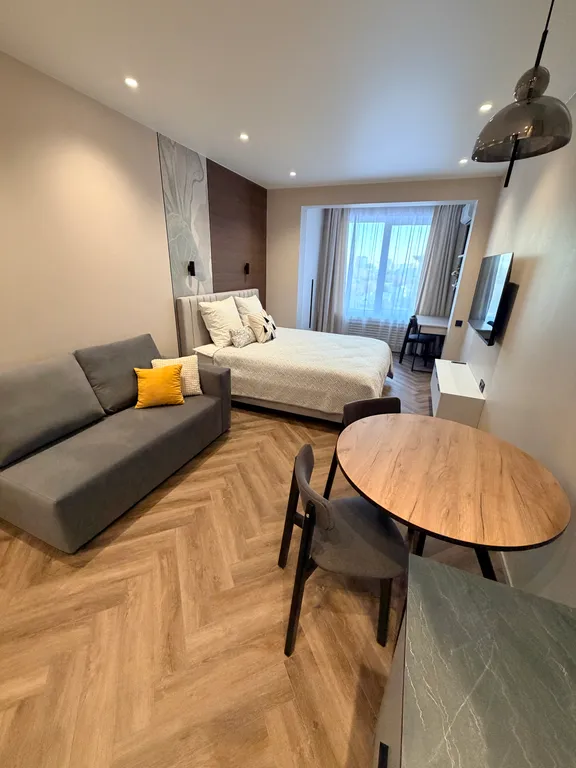 Современная студия в новом доме