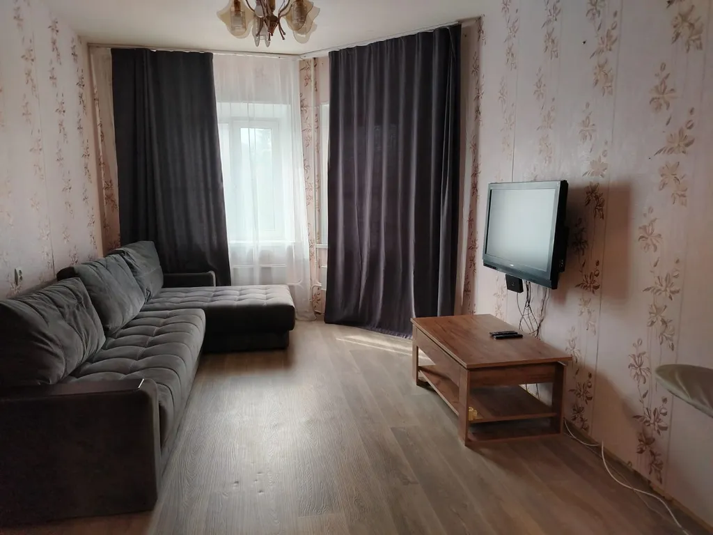 Квартира Однушка недалеко от жд — аренда посуточно в Нижневартовск