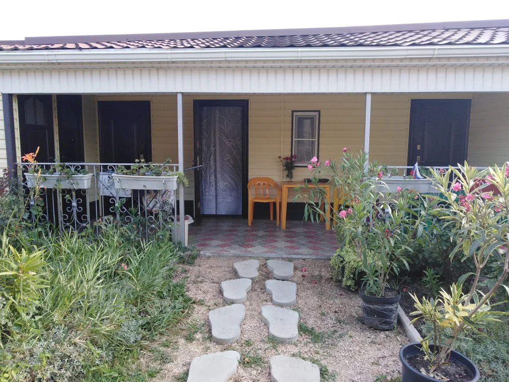 Квартира Номер семейный Персик — аренда посуточно в Должанская