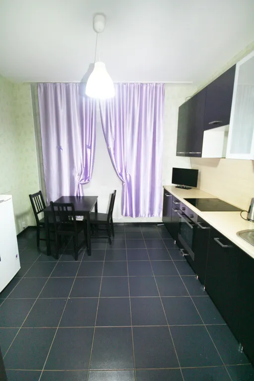 Большая 2-комнатная квартира рядом с канатной дорогой