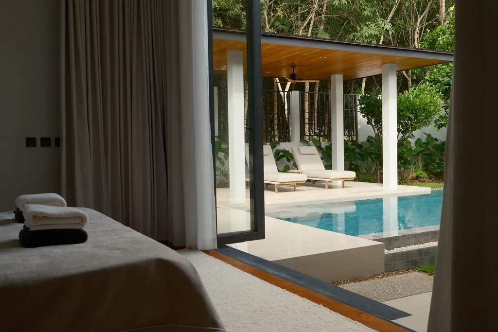 Коттедж 4-комнатный Дом — Пхукет