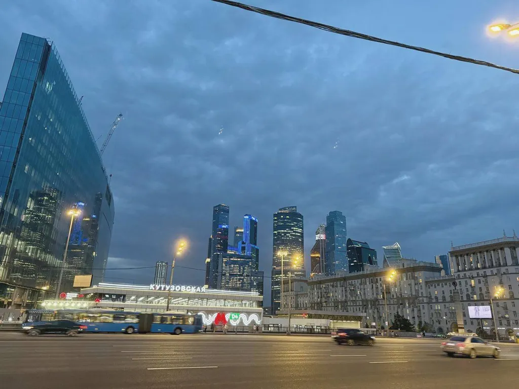Квартира Квартира Отличная двухкомнатная в 7 минутах метро Кутузовская — Москва