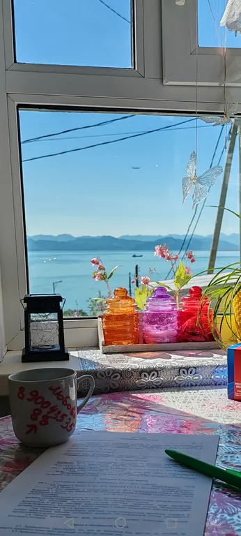 Домик с видом на море