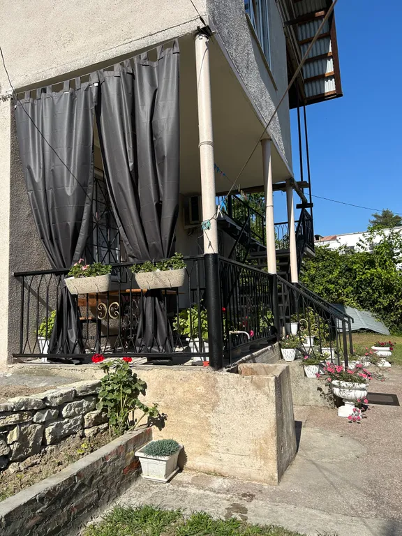 Этаж под ключ в доме в центре города