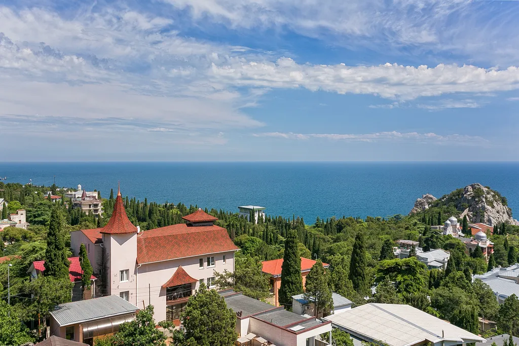 Квартира-студия с панорамным видом на море