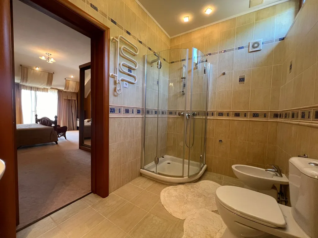 Видовые 3-комнатные апартаменты возле пляжа