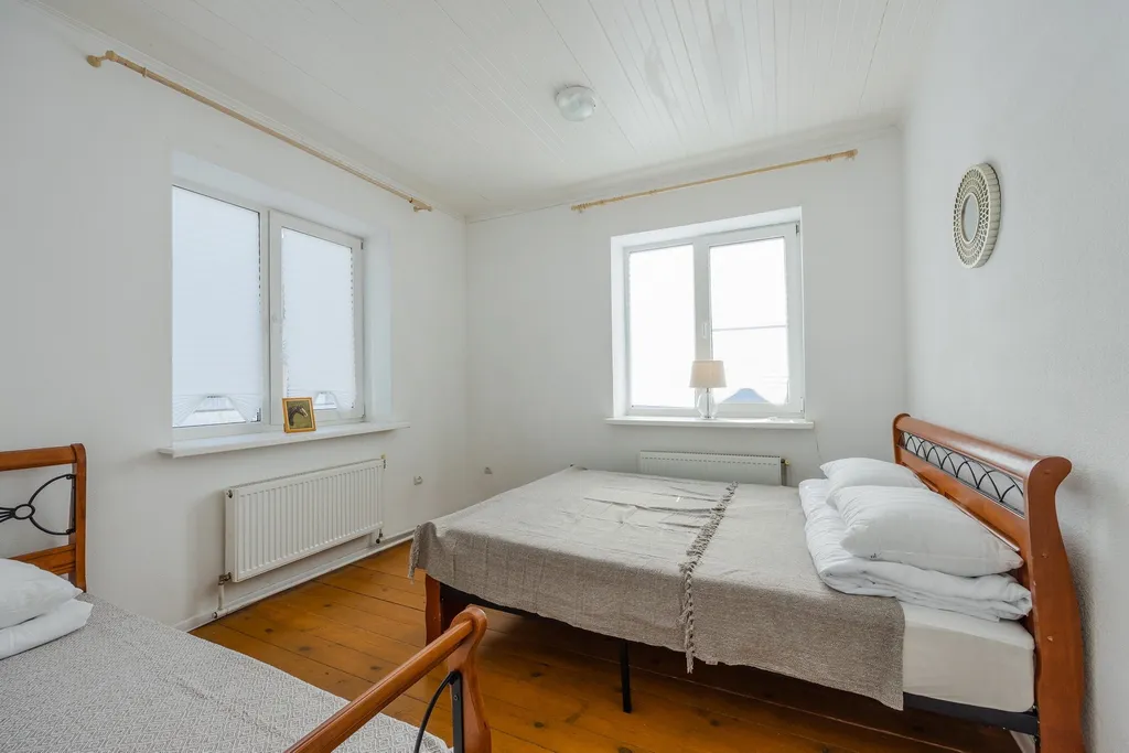 Дом с бассейном и сауной