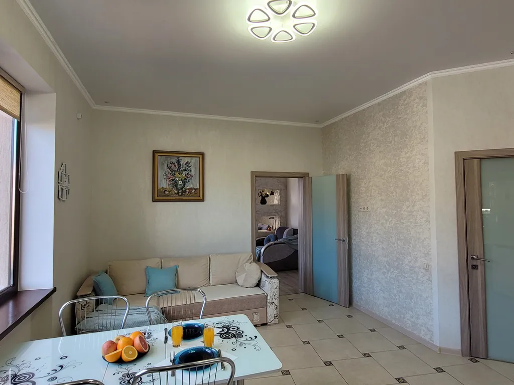 Квартира Квартира Просторная евродвушка около моря — Геленджик