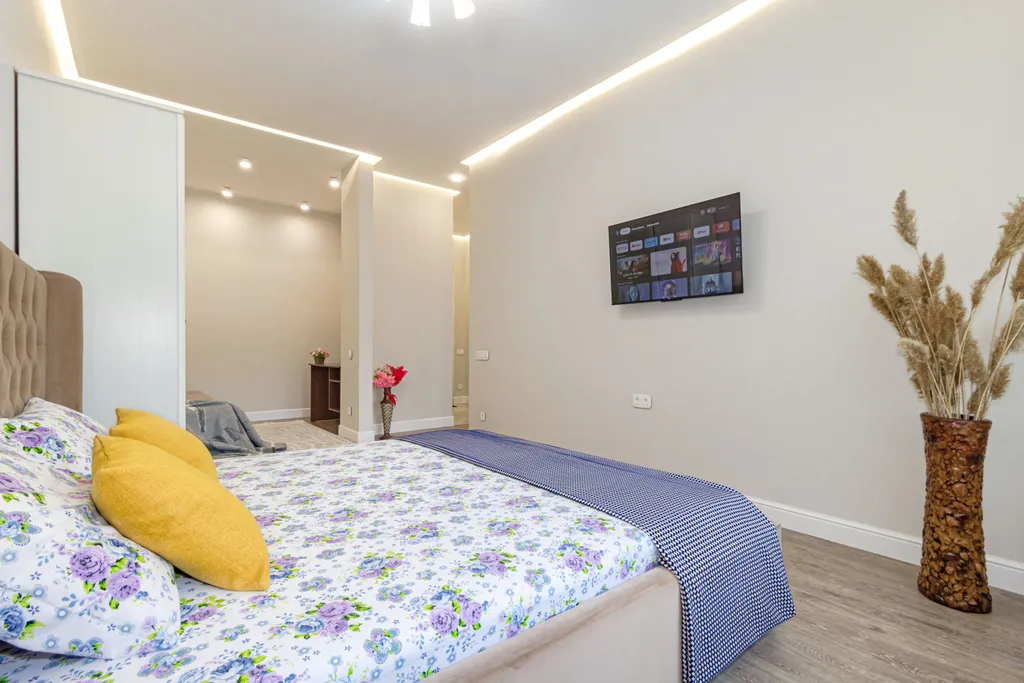 Уютная просторная квартира в центре, рядом с Байтерек и ТРЦ Керуен — аренда посуточно в Астана (Нур-Султан)