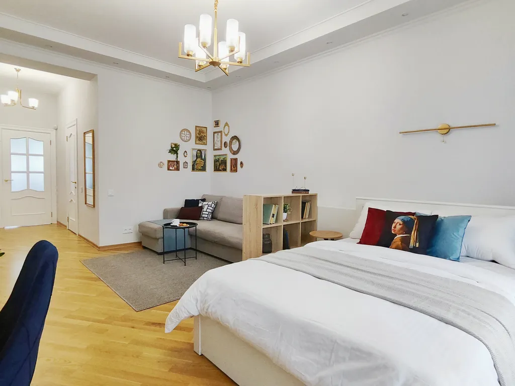 Шикарный 3 метровый потолок в квартире