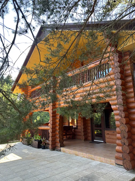 Гурница Хауз - уединенный дом на берегу озера