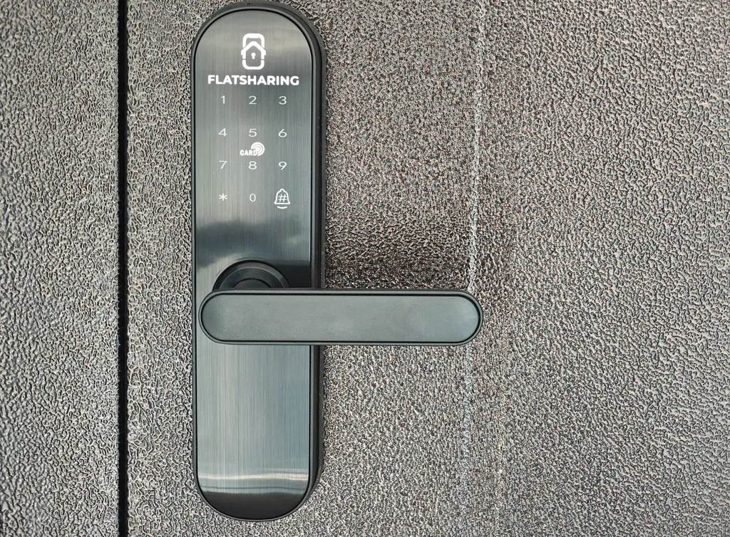 2-комнатная квартира в стиле Игра в Кальмара