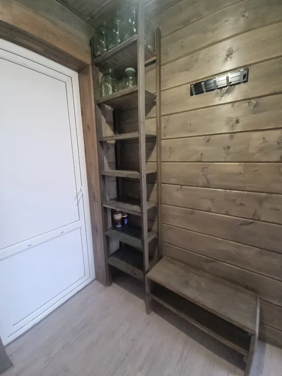 Дом с прудом