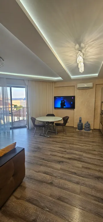 Трёхкомнатная квартира у моря