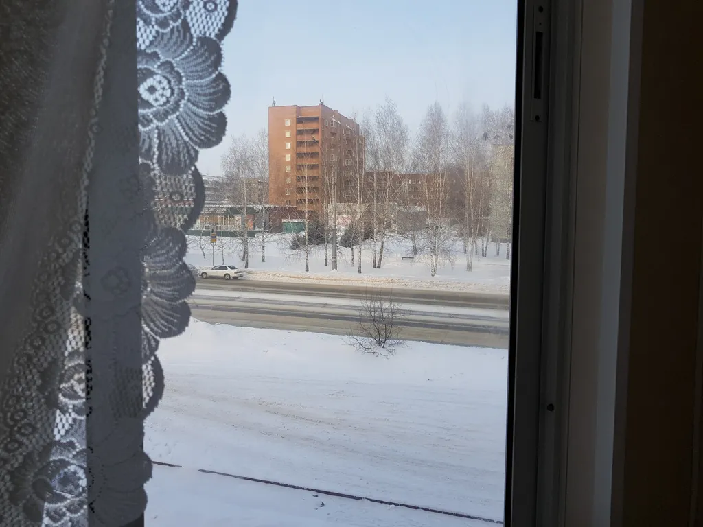 Уютная и солнечная однокомнатная квартира с красивым видом из окна