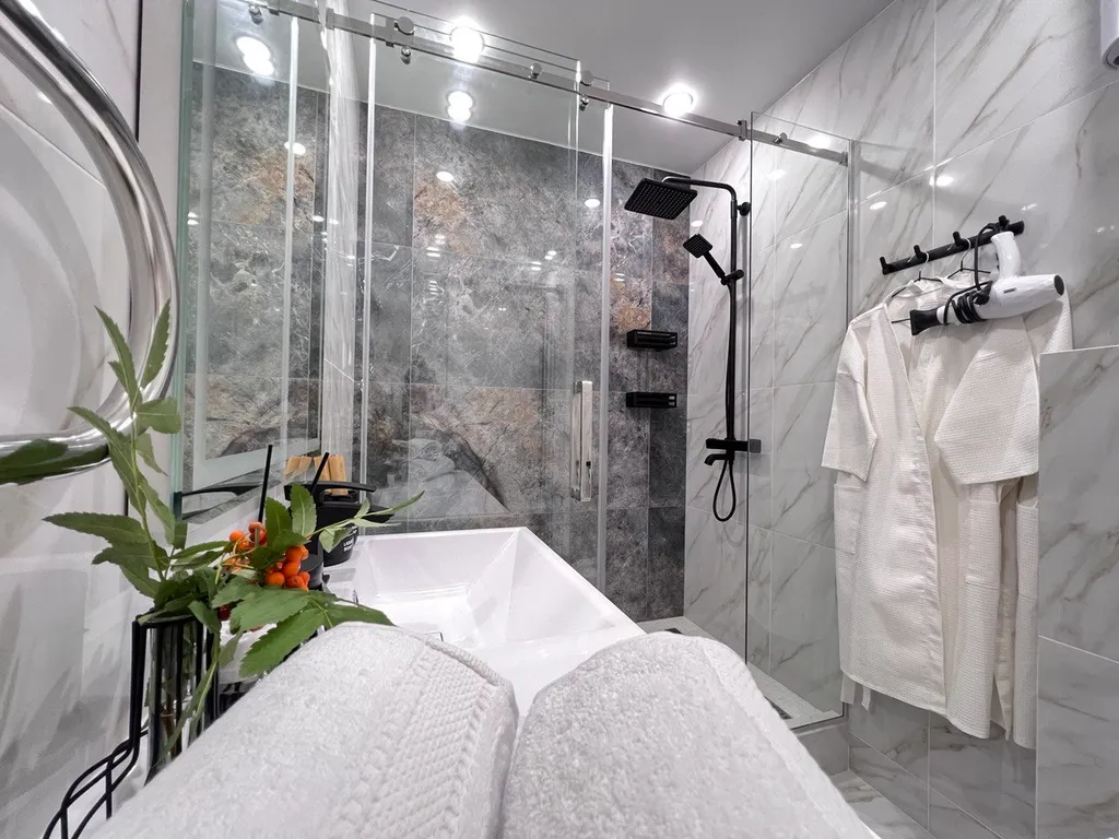 Квартира с видом на реку с террасы