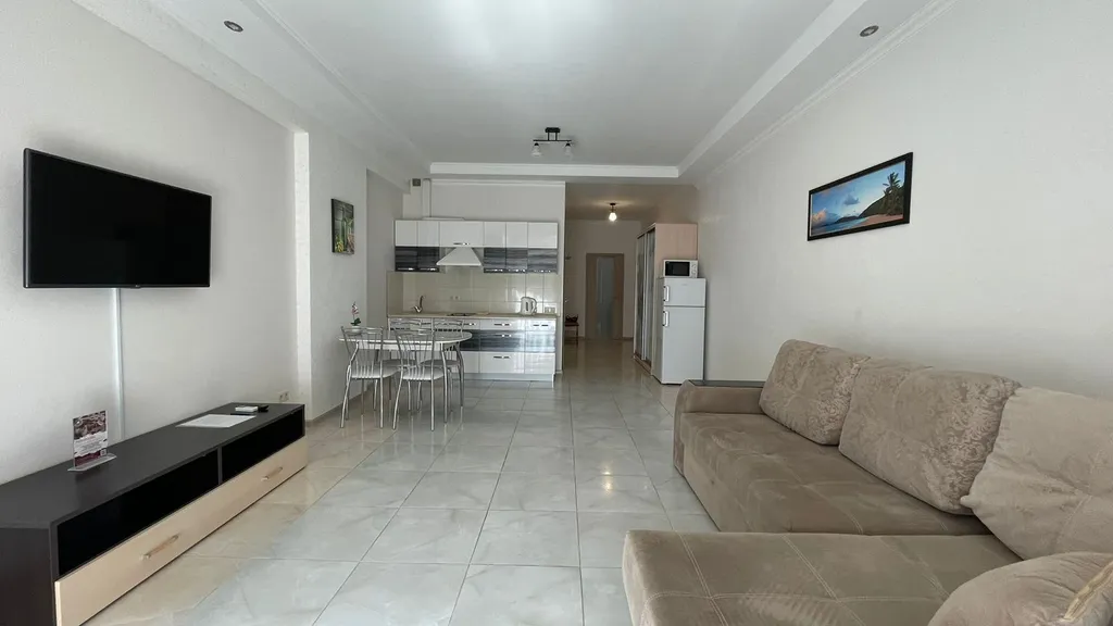 Квартира у пляжа "Изумрудный"