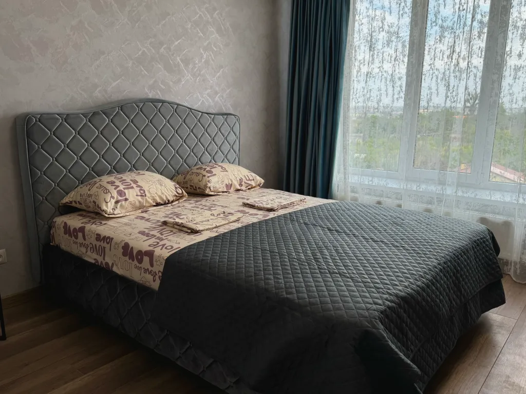 Квартира с прекрасным видом из окон, аэропорт в 5 минутах — аренда посуточно в Красный Пахарь