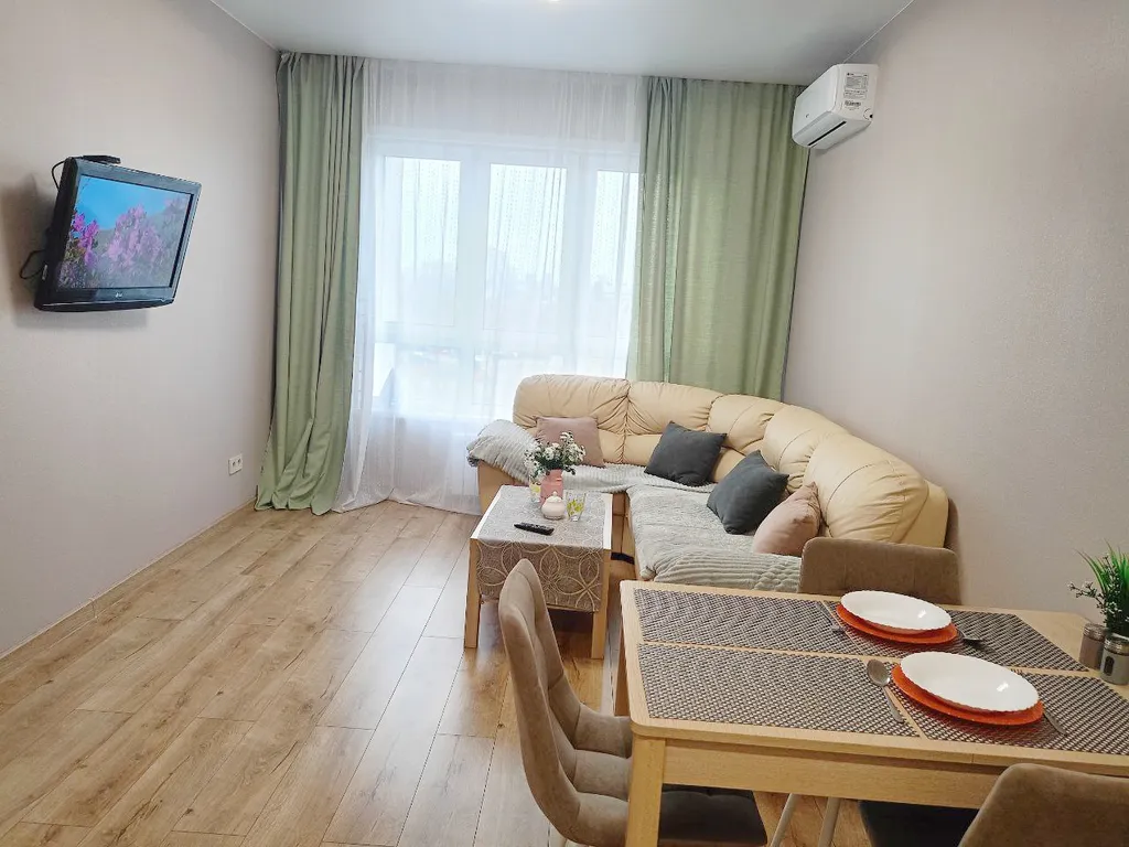 Уютная евродвушка с видом на Московскую площадь и реку Томь