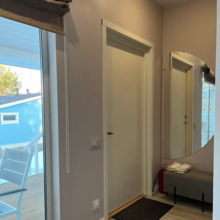 Vuori 1 - дом с видом на озеро в Карелии