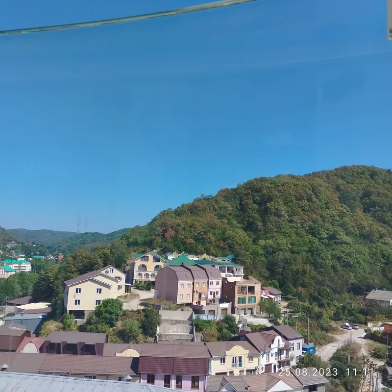 Уютная квартира на побережье с видом на горы