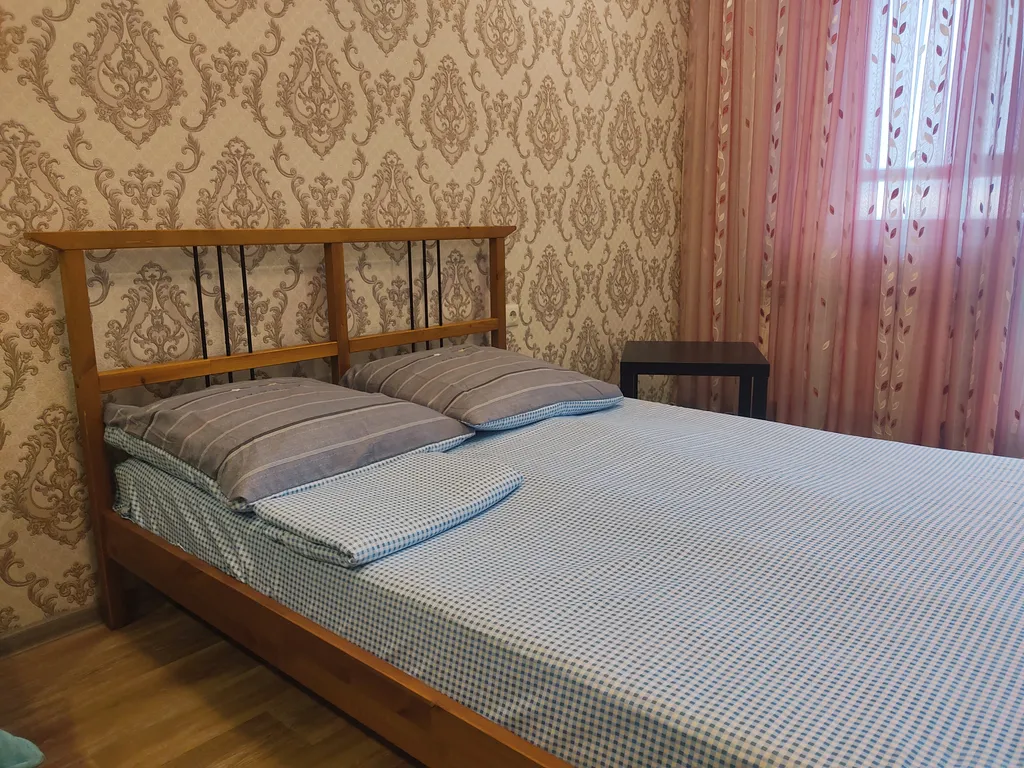 Квартира находится рядом с аэропортом