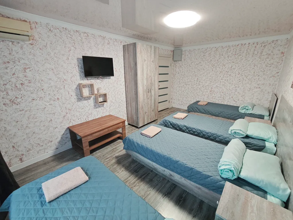 Отличная Квартира для 10 человек — аренда посуточно в Шахты