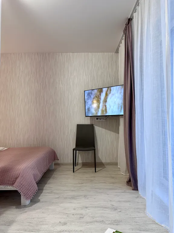 Студия в Искре