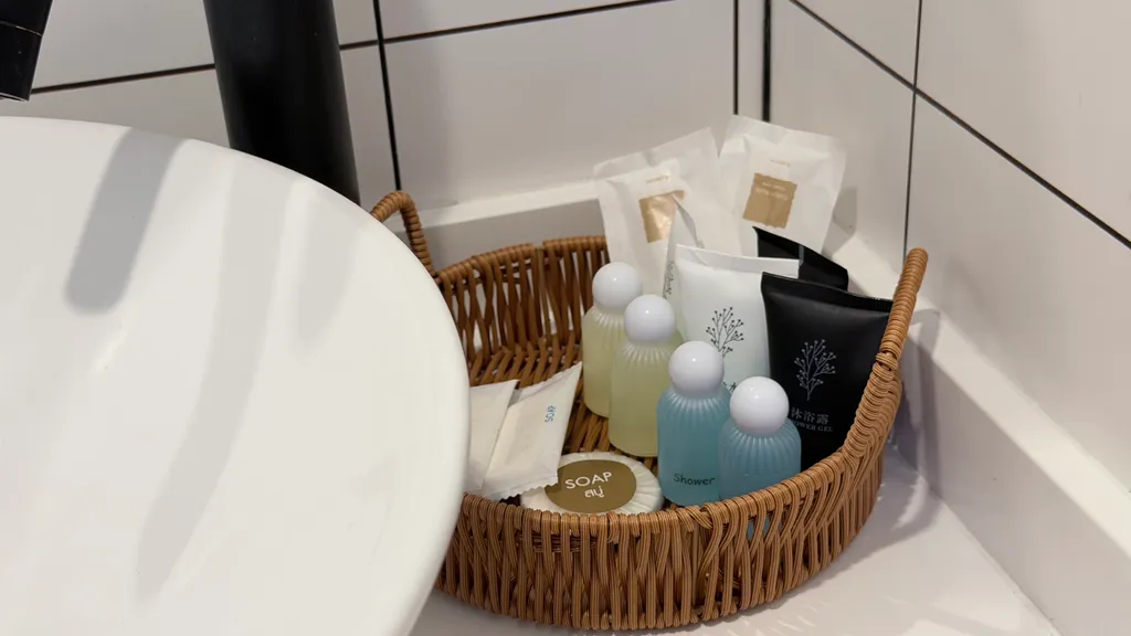 Супер однушка у моря с бассейном и спортзалом, тихое милое место