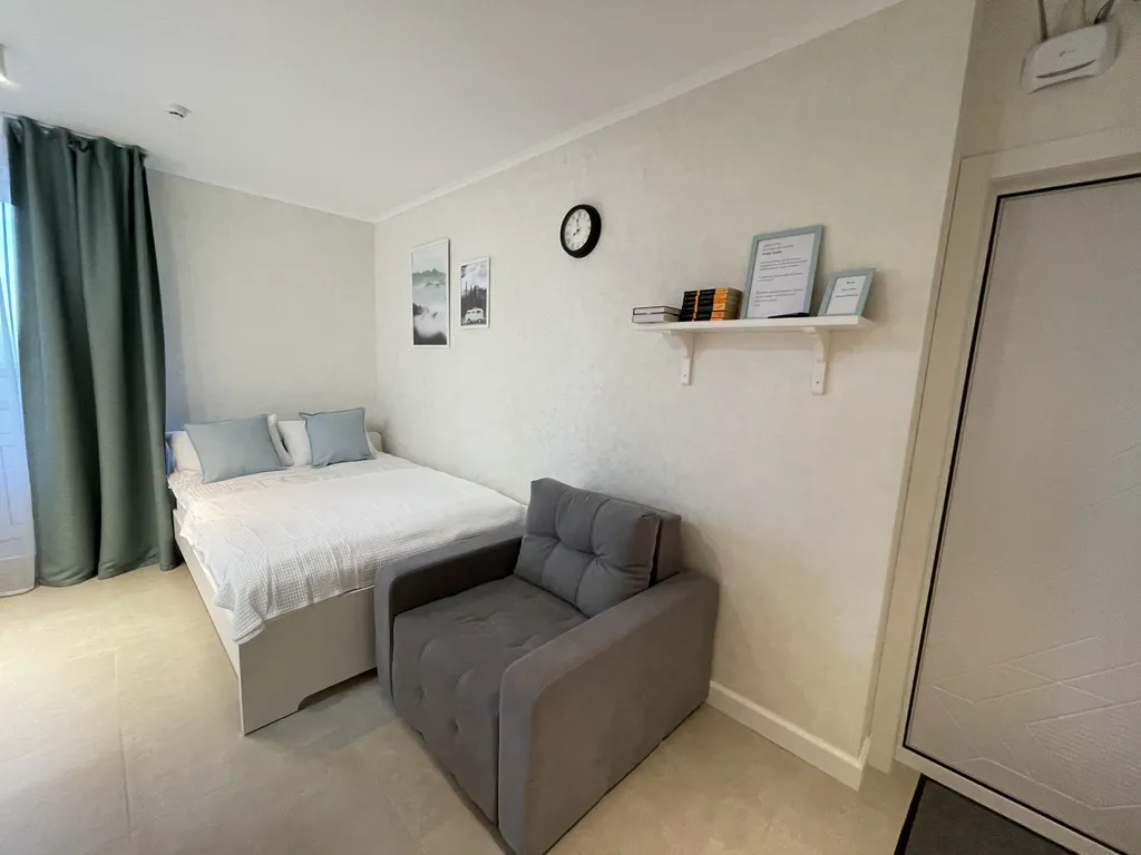 Квартира Квартира Уютная студия рядом с НИИ Петрова — Песочный