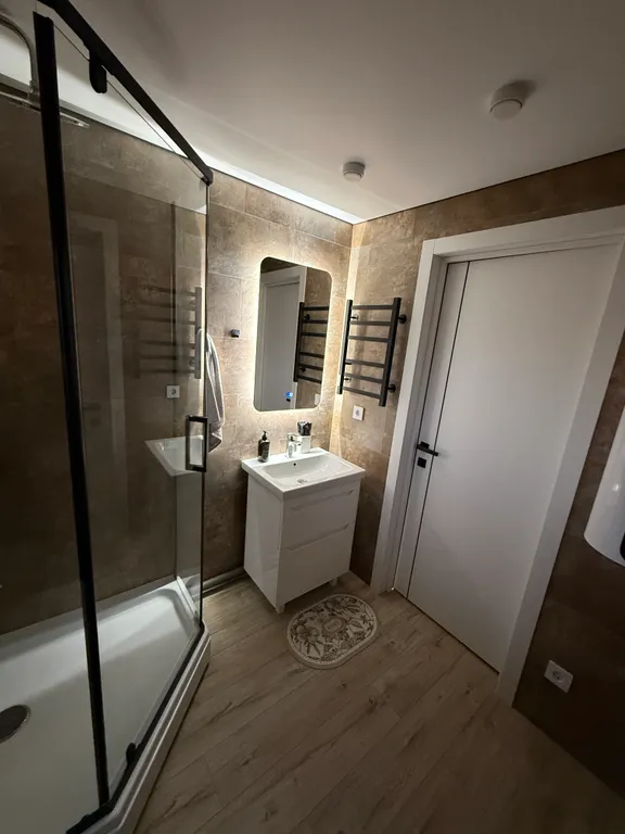 Уютный домик у леса