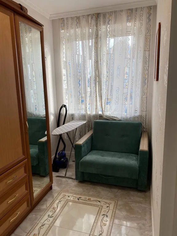 Светлая однокомнатная квартира в тихом районе Светлогорска.