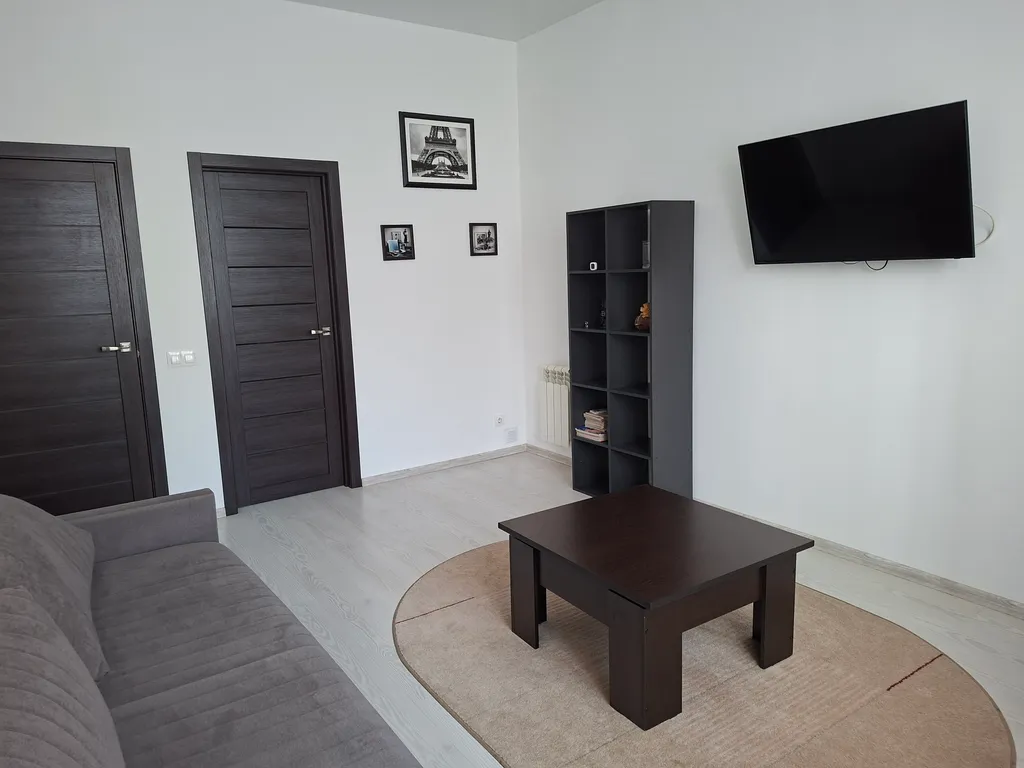 Комфортная современная квартира в центре города