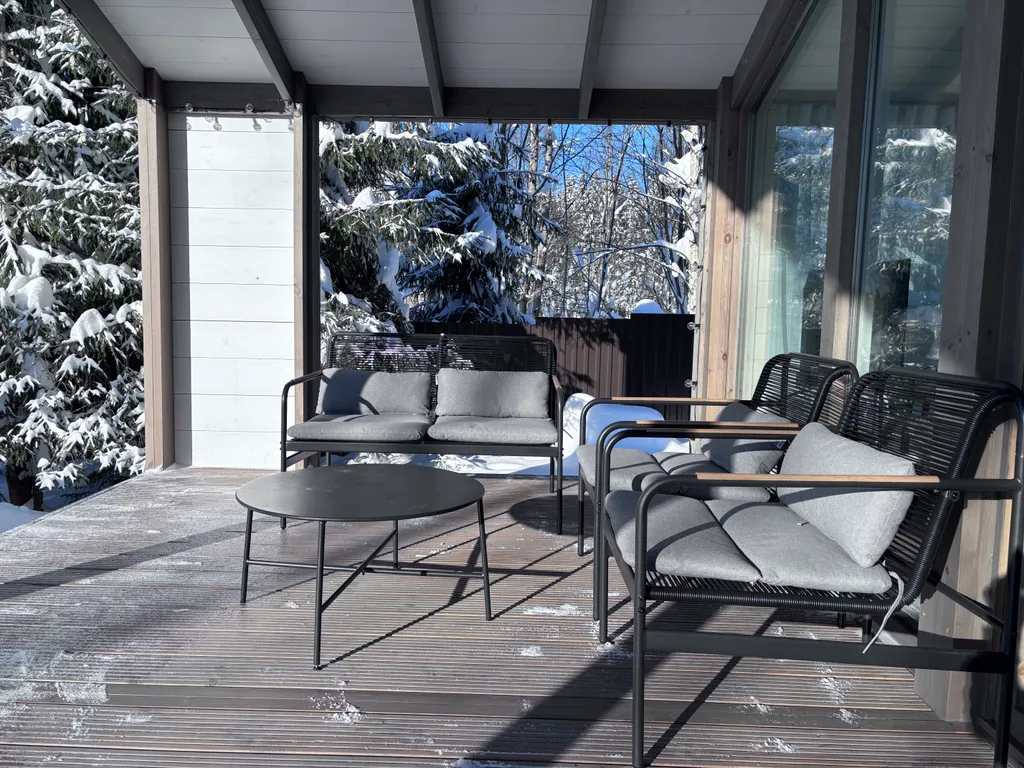 Уютный дом барн в лесу