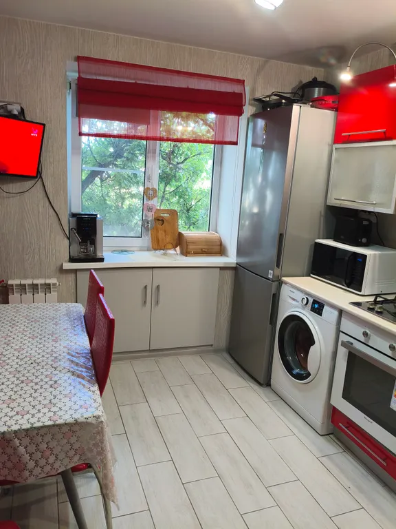 Квартира после ремонта, мебель и техника вся новая