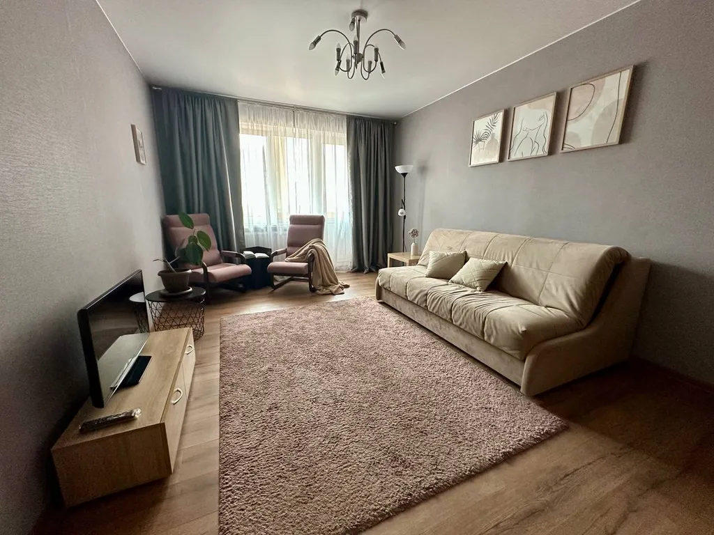 2-комнатная квартира в центре у Ледового дворца