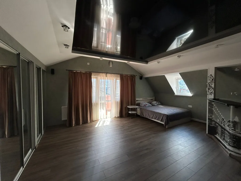 Коттедж Дом с видом на море и горы — Ялта