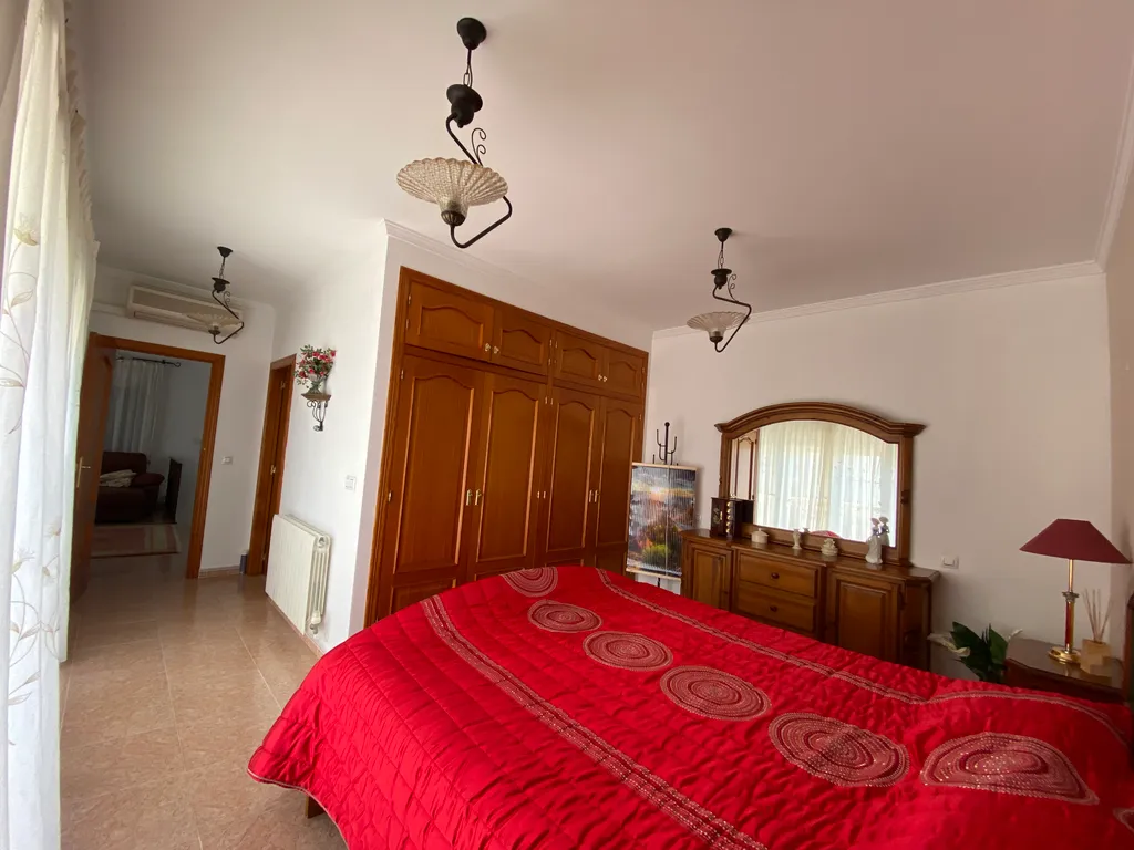 7-комнатный Дом