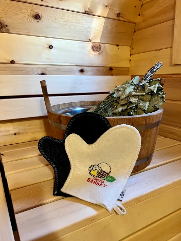 Глэмпинг у реки