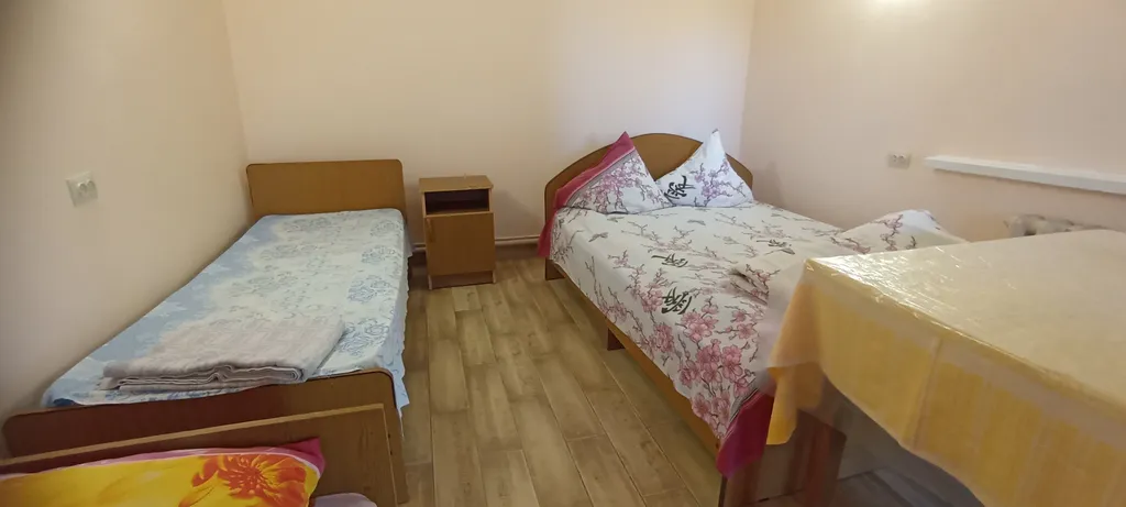 Квартира Квартира Эконом на 1-м этаже — Гагра