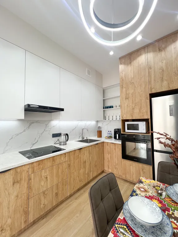 2-я квартира в центре Mirabad Avenue — 8 этаж