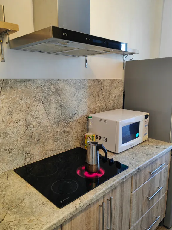 Уютная квартира в спокойном районе с видом на озеро