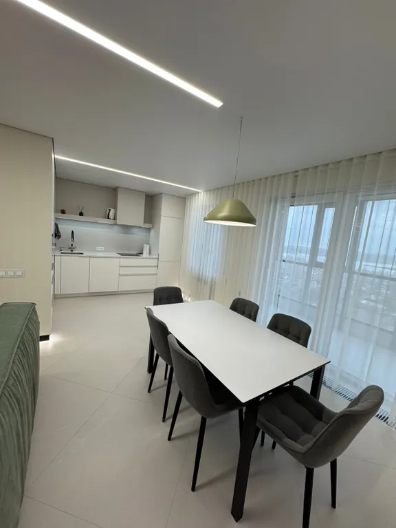 Уютная квартира с видом на город — аренда посуточно в Новосибирск