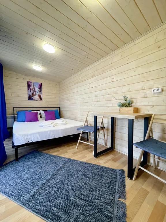 Дом-номер с террасой для двоих. Глэмпинг "улей"