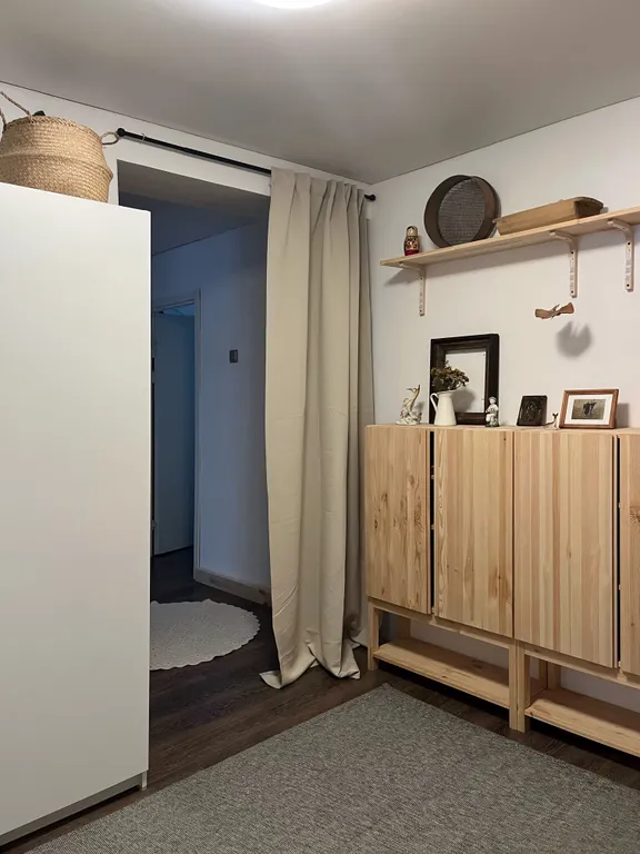 Комната на двоих в хостеле, тихий двор, 20 минут пешком от центра